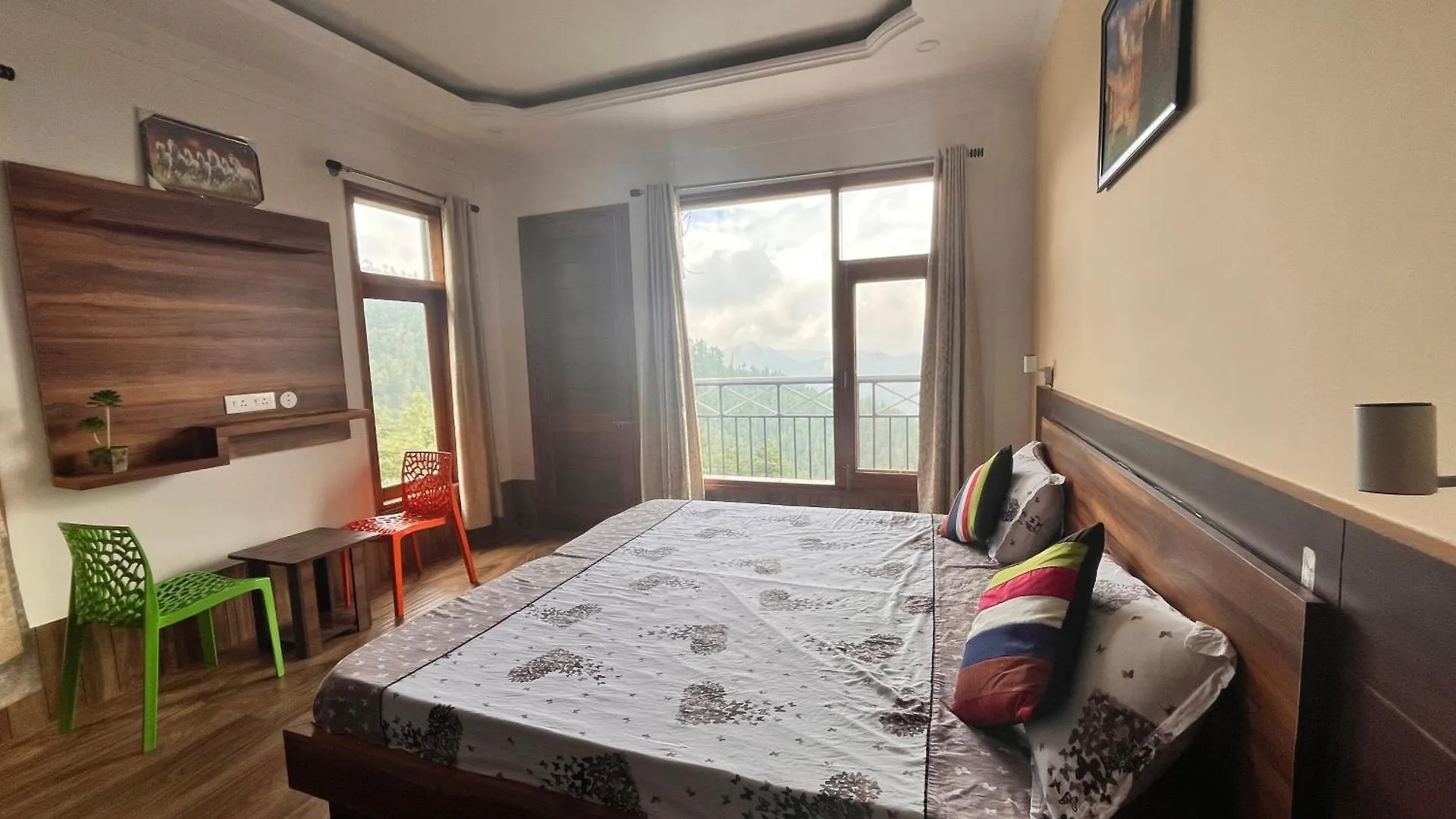 2 Bhk Apartments Near Naldehra Shimla 0*,  India